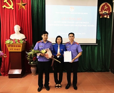 Viện KSND huyện Phú Xuyên tổ chức Lễ công bố Quyết định thành lập Chi đoàn...
